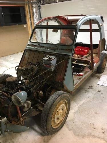 b.-2cv-Demontage-Carrosserie-01-2729 resultat