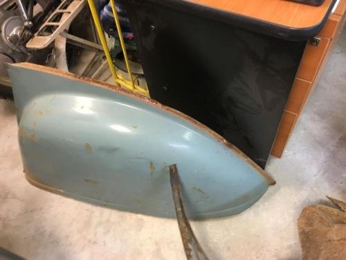 b.-2cv-Demontage-Carrosserie-09-3674 resultat