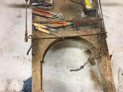 g.-2cv-Demontage-Chassis-11-3142 resultat