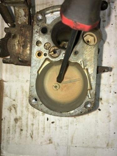 j.-2cv-Demontage-Carburateur-14 resultat